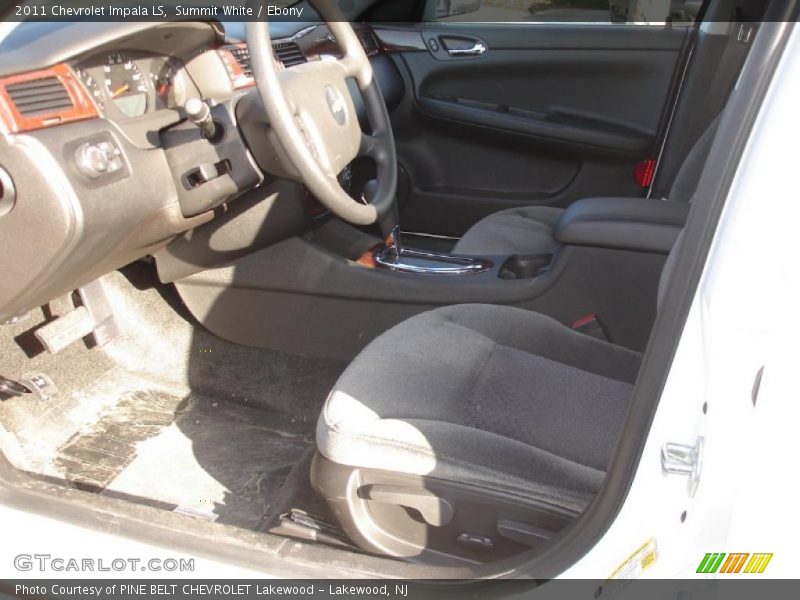 Summit White / Ebony 2011 Chevrolet Impala LS