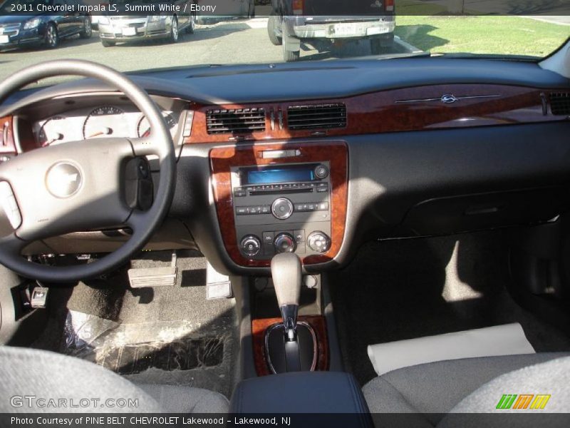 Summit White / Ebony 2011 Chevrolet Impala LS