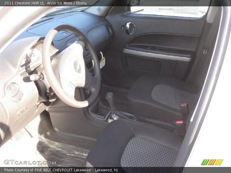 Arctic Ice White / Ebony 2011 Chevrolet HHR LS