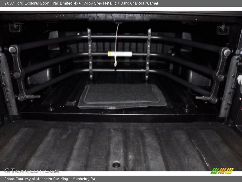 Alloy Grey Metallic / Dark Charcoal/Camel 2007 Ford Explorer Sport Trac Limited 4x4