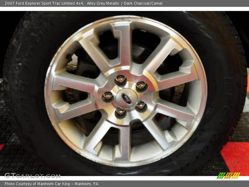 Alloy Grey Metallic / Dark Charcoal/Camel 2007 Ford Explorer Sport Trac Limited 4x4
