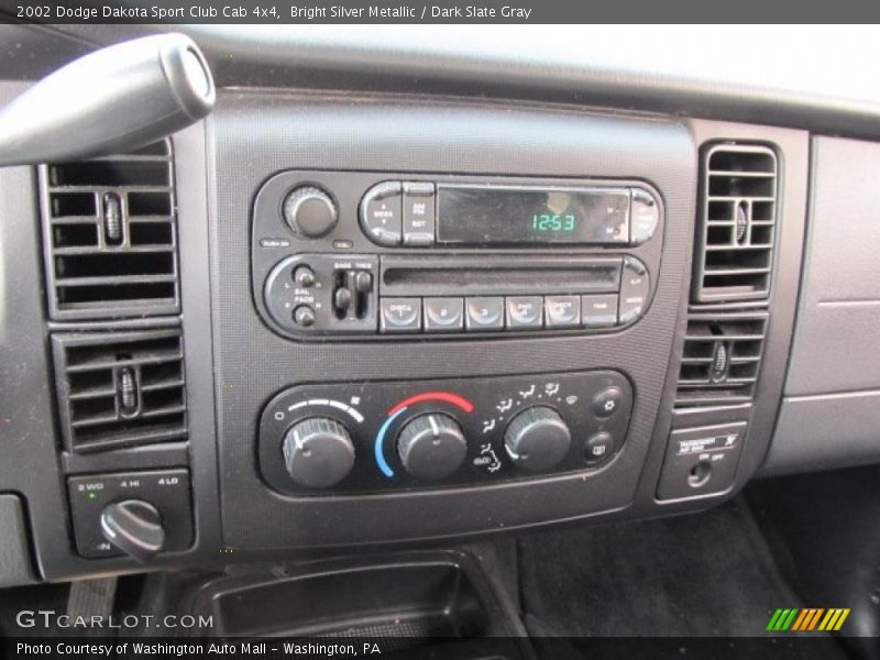 Bright Silver Metallic / Dark Slate Gray 2002 Dodge Dakota Sport Club Cab 4x4