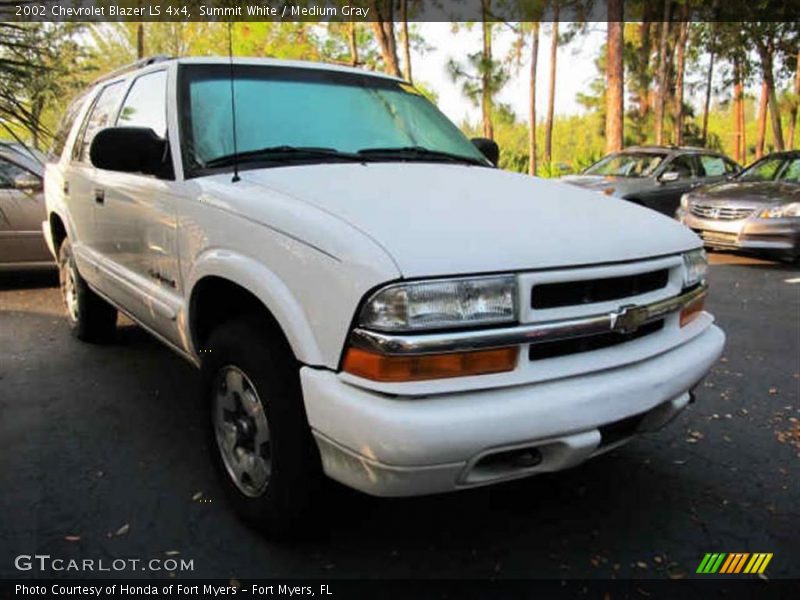 Summit White / Medium Gray 2002 Chevrolet Blazer LS 4x4