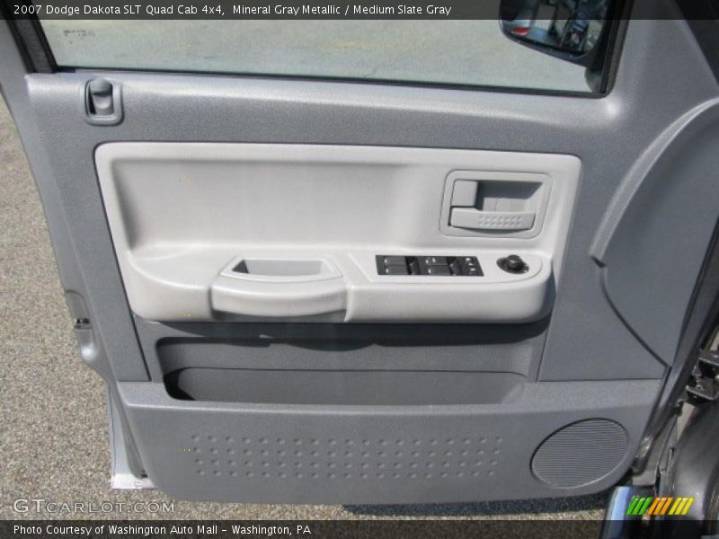 Mineral Gray Metallic / Medium Slate Gray 2007 Dodge Dakota SLT Quad Cab 4x4