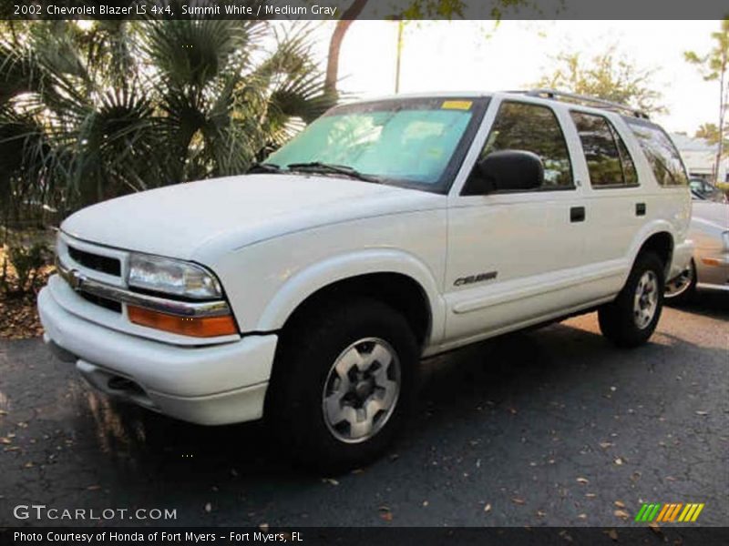 Summit White / Medium Gray 2002 Chevrolet Blazer LS 4x4