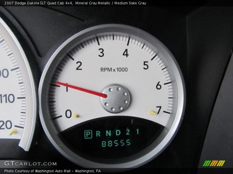 Mineral Gray Metallic / Medium Slate Gray 2007 Dodge Dakota SLT Quad Cab 4x4
