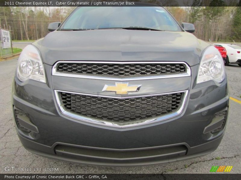 Cyber Gray Metallic / Light Titanium/Jet Black 2011 Chevrolet Equinox LT