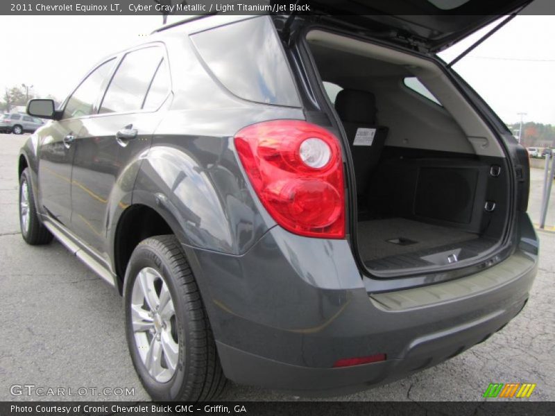 Cyber Gray Metallic / Light Titanium/Jet Black 2011 Chevrolet Equinox LT