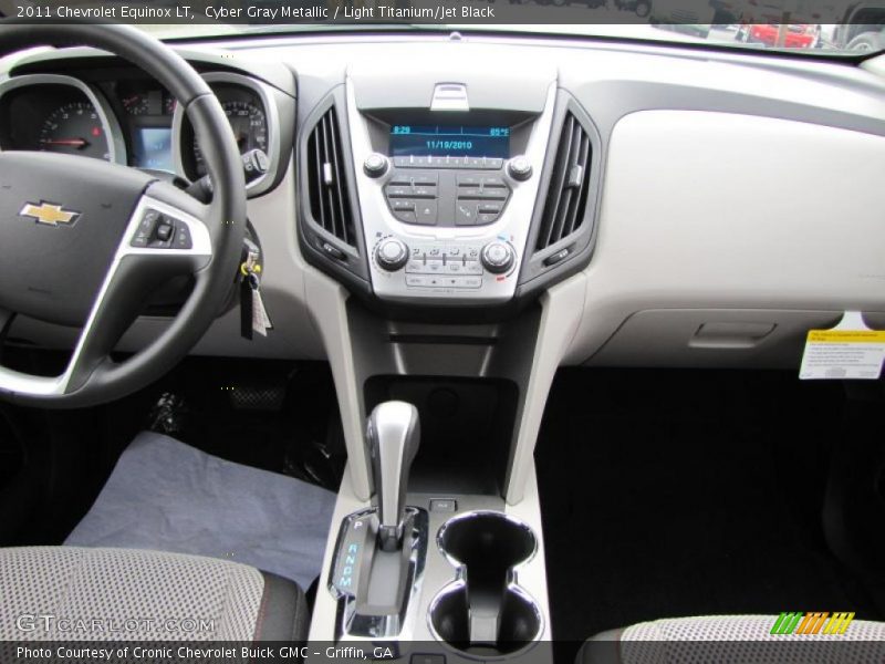 Cyber Gray Metallic / Light Titanium/Jet Black 2011 Chevrolet Equinox LT