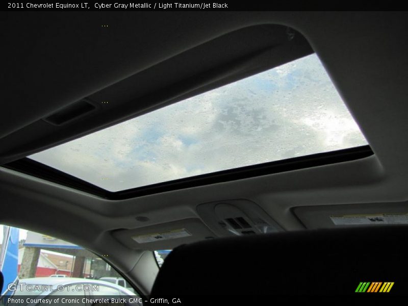 Cyber Gray Metallic / Light Titanium/Jet Black 2011 Chevrolet Equinox LT