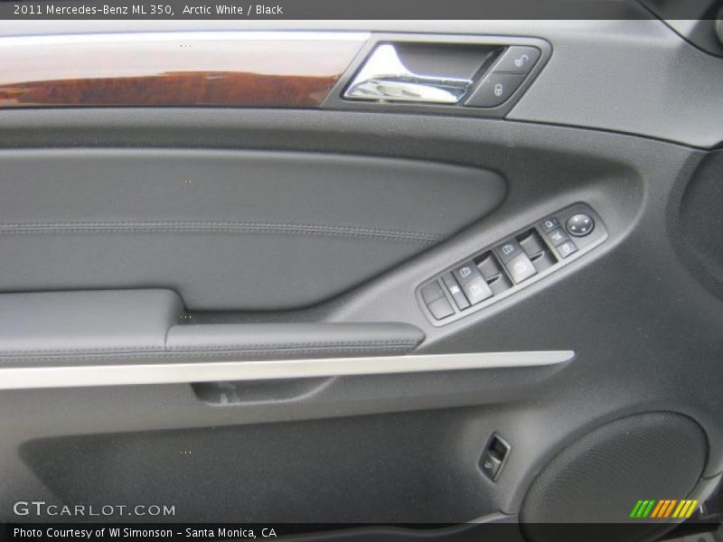 Arctic White / Black 2011 Mercedes-Benz ML 350