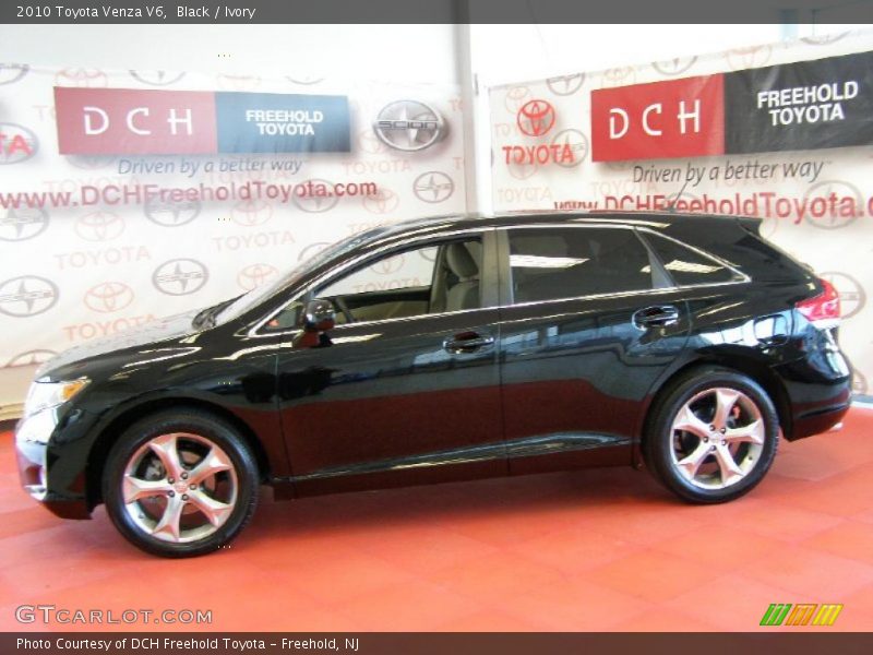 Black / Ivory 2010 Toyota Venza V6