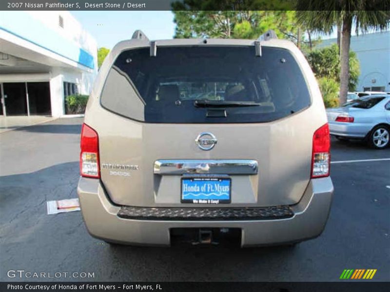 Desert Stone / Desert 2007 Nissan Pathfinder S
