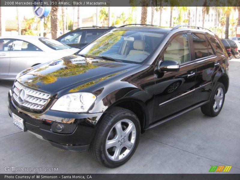 Front 3/4 View of 2008 ML 350 4Matic