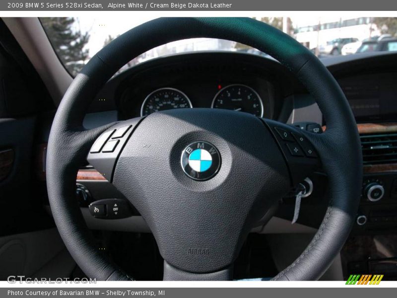 Alpine White / Cream Beige Dakota Leather 2009 BMW 5 Series 528xi Sedan