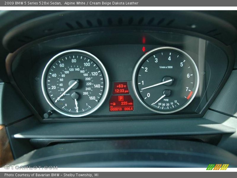 Alpine White / Cream Beige Dakota Leather 2009 BMW 5 Series 528xi Sedan