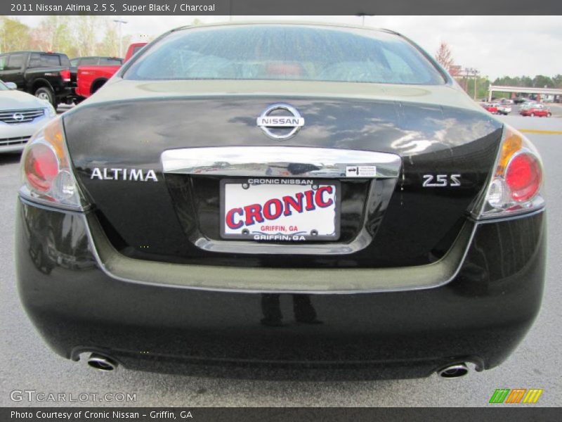 Super Black / Charcoal 2011 Nissan Altima 2.5 S