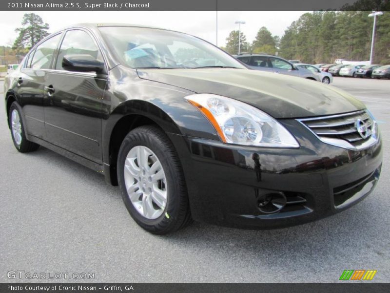 Super Black / Charcoal 2011 Nissan Altima 2.5 S