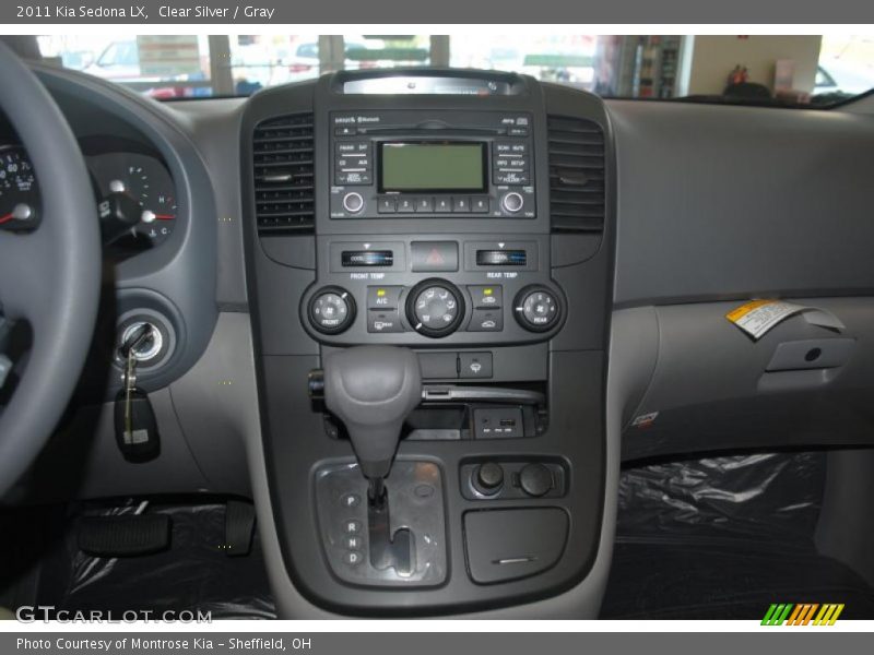 Clear Silver / Gray 2011 Kia Sedona LX