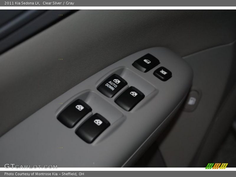 Clear Silver / Gray 2011 Kia Sedona LX
