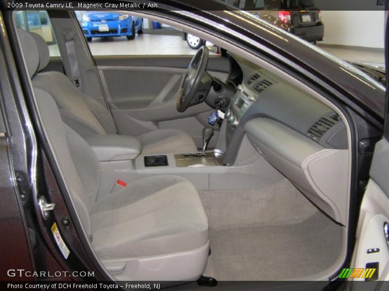 Magnetic Gray Metallic / Ash 2009 Toyota Camry LE