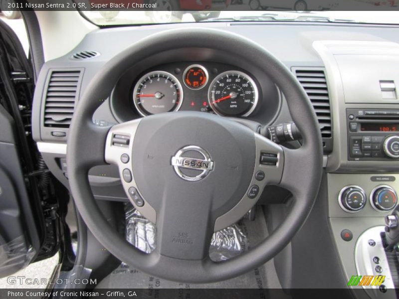 Super Black / Charcoal 2011 Nissan Sentra 2.0 SR
