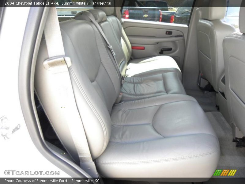 Summit White / Tan/Neutral 2004 Chevrolet Tahoe LT 4x4