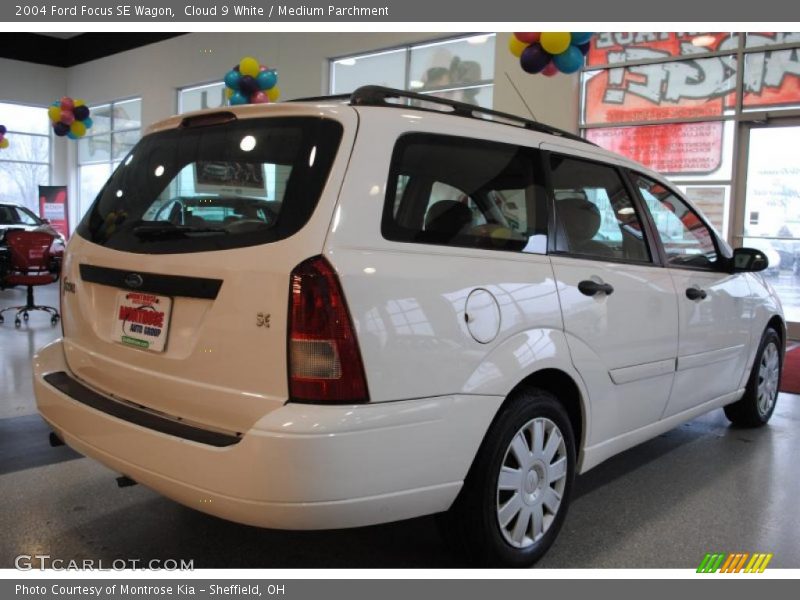 Cloud 9 White / Medium Parchment 2004 Ford Focus SE Wagon