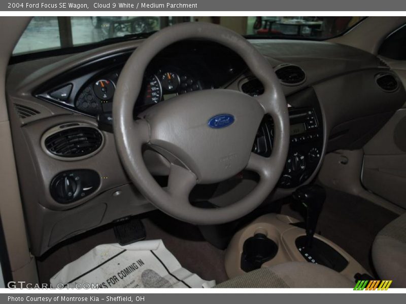 Cloud 9 White / Medium Parchment 2004 Ford Focus SE Wagon