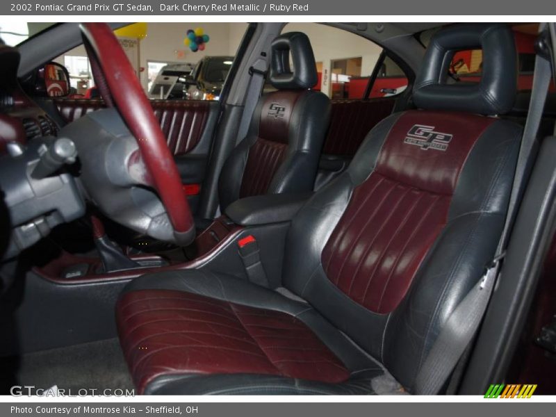  2002 Grand Prix GT Sedan Ruby Red Interior