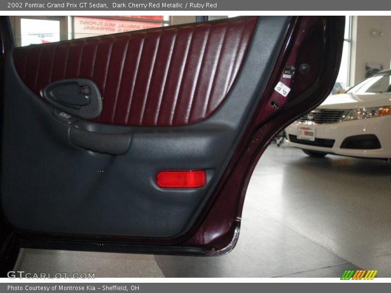 Dark Cherry Red Metallic / Ruby Red 2002 Pontiac Grand Prix GT Sedan