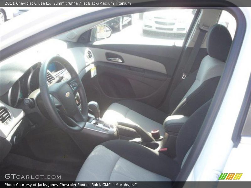 Summit White / Jet Black/Medium Titanium 2011 Chevrolet Cruze LS