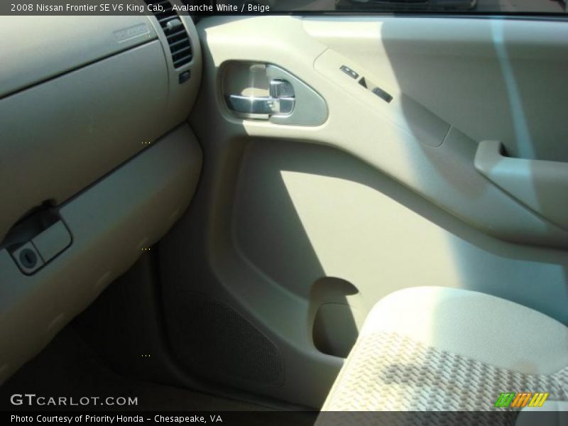 Avalanche White / Beige 2008 Nissan Frontier SE V6 King Cab