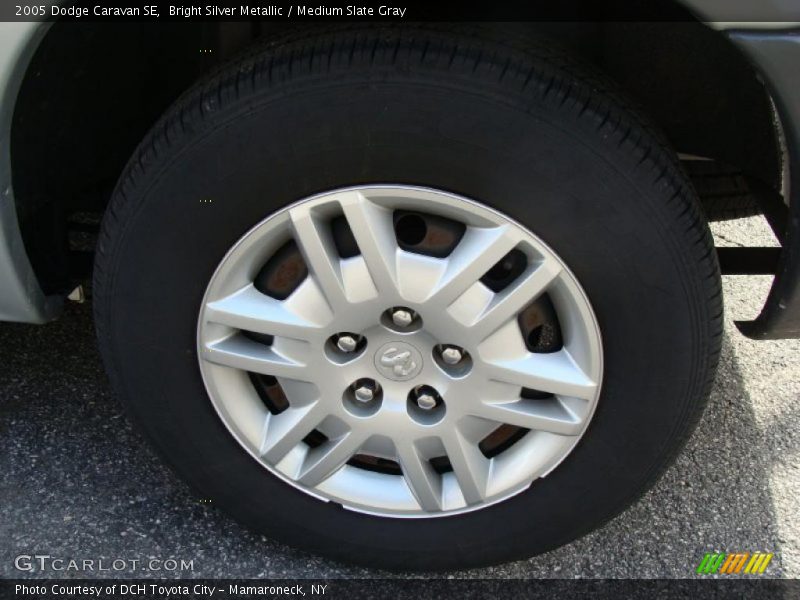 Bright Silver Metallic / Medium Slate Gray 2005 Dodge Caravan SE