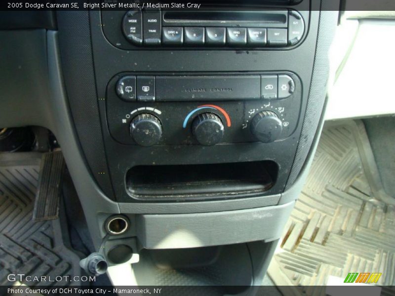 Bright Silver Metallic / Medium Slate Gray 2005 Dodge Caravan SE