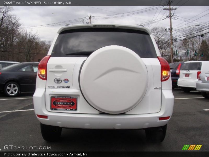 Super White / Ash 2006 Toyota RAV4 4WD