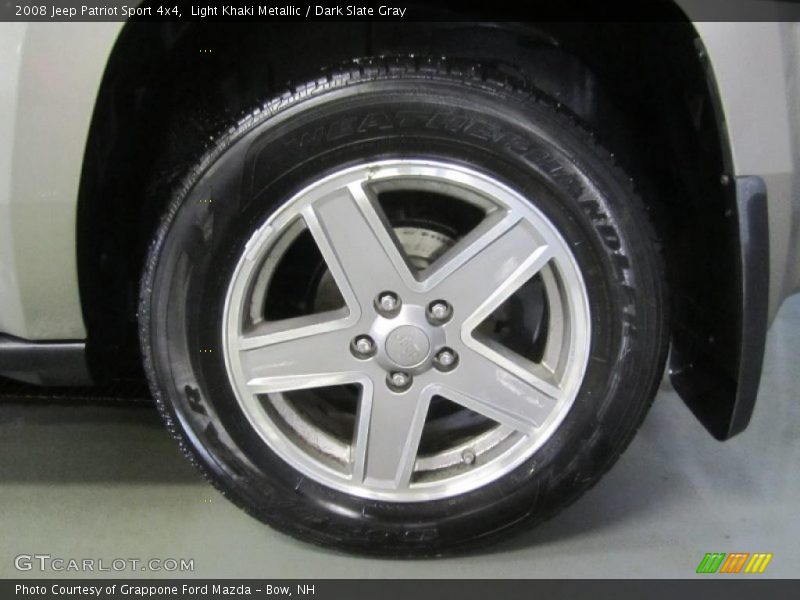 Light Khaki Metallic / Dark Slate Gray 2008 Jeep Patriot Sport 4x4