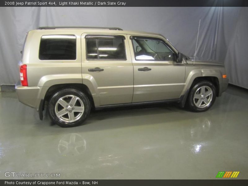 Light Khaki Metallic / Dark Slate Gray 2008 Jeep Patriot Sport 4x4