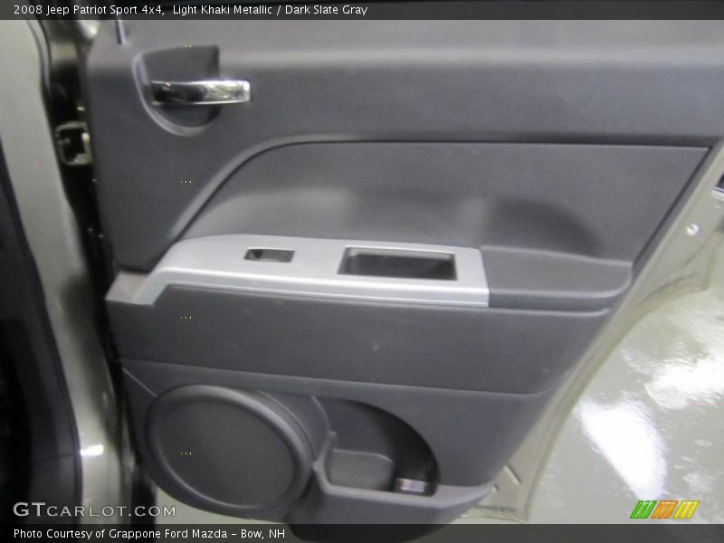 Light Khaki Metallic / Dark Slate Gray 2008 Jeep Patriot Sport 4x4