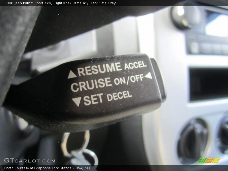 Light Khaki Metallic / Dark Slate Gray 2008 Jeep Patriot Sport 4x4