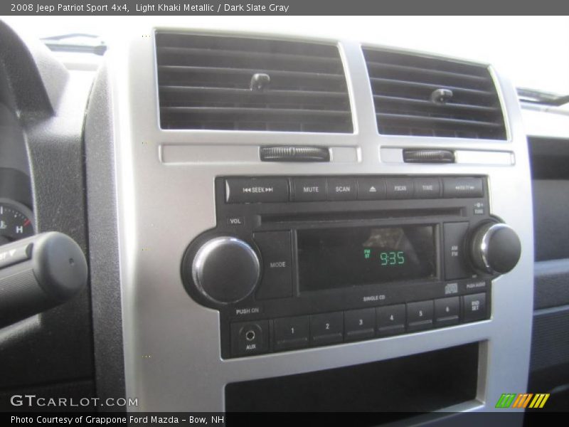 Light Khaki Metallic / Dark Slate Gray 2008 Jeep Patriot Sport 4x4