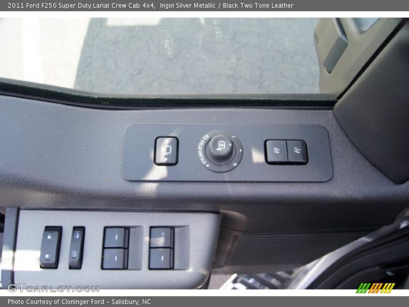 Ingot Silver Metallic / Black Two Tone Leather 2011 Ford F250 Super Duty Lariat Crew Cab 4x4