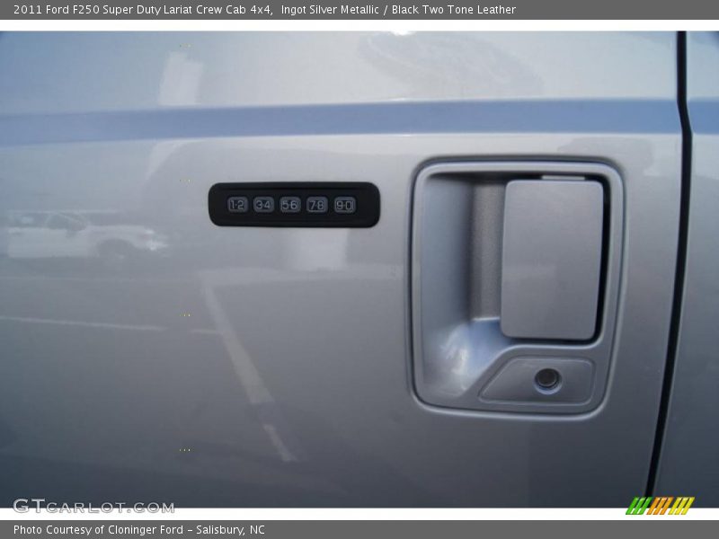 Ingot Silver Metallic / Black Two Tone Leather 2011 Ford F250 Super Duty Lariat Crew Cab 4x4