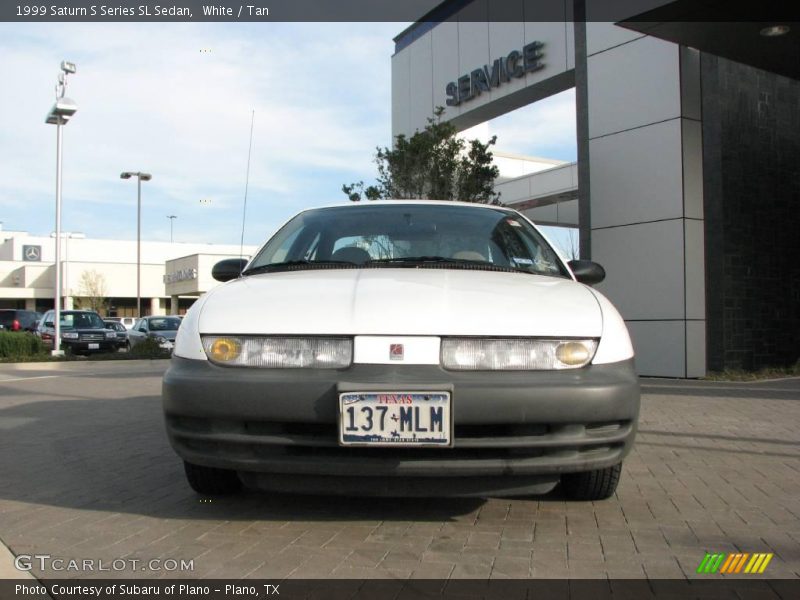 White / Tan 1999 Saturn S Series SL Sedan