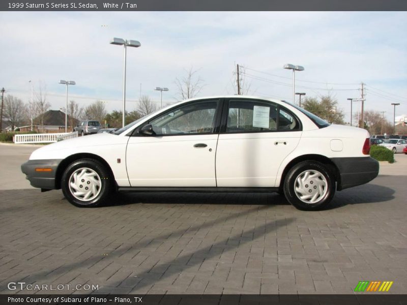 White / Tan 1999 Saturn S Series SL Sedan