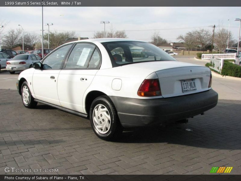 White / Tan 1999 Saturn S Series SL Sedan