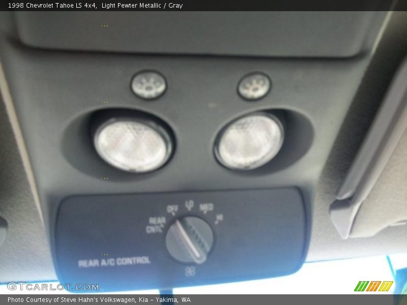 Light Pewter Metallic / Gray 1998 Chevrolet Tahoe LS 4x4
