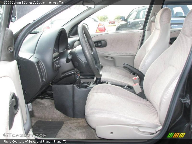 White / Tan 1999 Saturn S Series SL Sedan