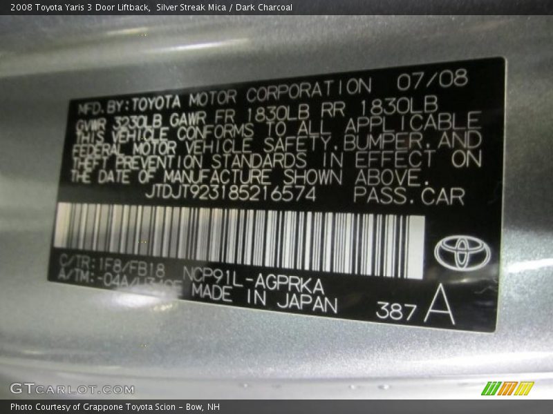 Silver Streak Mica / Dark Charcoal 2008 Toyota Yaris 3 Door Liftback