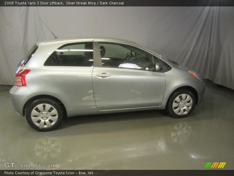 Silver Streak Mica / Dark Charcoal 2008 Toyota Yaris 3 Door Liftback